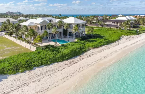 Cómo comprar una casa en la playa de Bahamas
