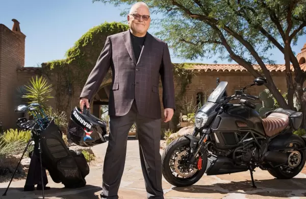 Ex soldado en Vietnam y con US$ 3400 millones, cree que los psicodélicos pueden curar el trauma y está poniendo su dinero en eso