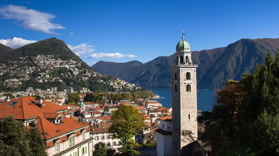 lugano, monte bre, iglesia de san lorenzo (Pixabay)