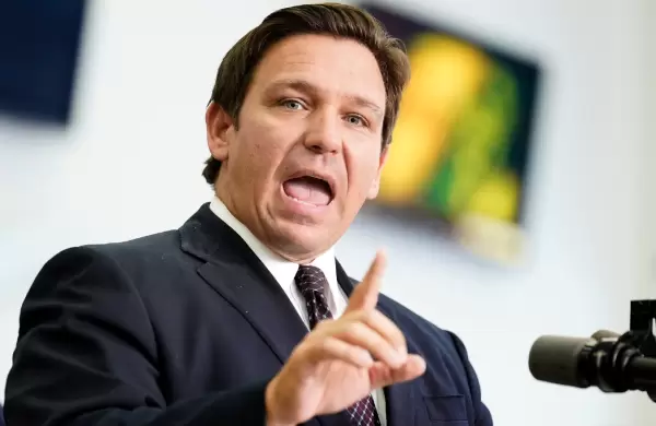 Por qu Disney est "bajo ataque" y sus parques en peligro