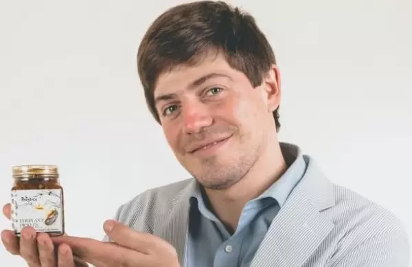 Varado en Tailandia por la pandemia, se enamor y mont all un exitoso emprendimiento gourmet con receta argentina