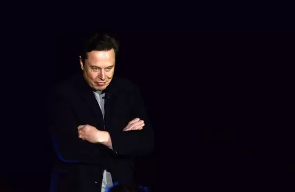 Tesla y la filantropía fueron la excusa para una pelea entre Elon Musk y Bill Gates