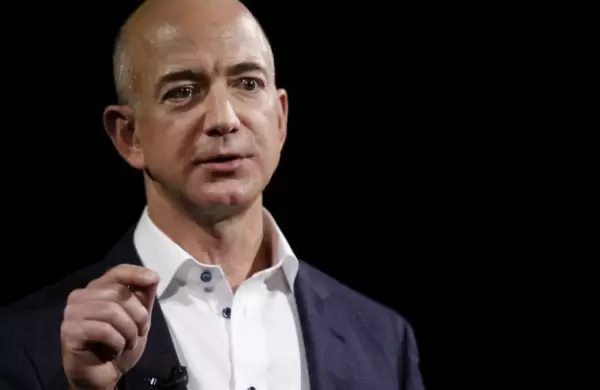 Jeff Bezos insina que China tendr ms influencia sobre Twitter con Elon Musk