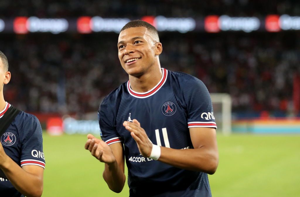 Kylian Mbappé se queda en el PSG, estas son las cifras del jugador - Forbes Argentina