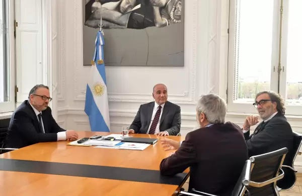El Gobierno bendijo al grupo que se hará cargo de las señales deportivas de Fox