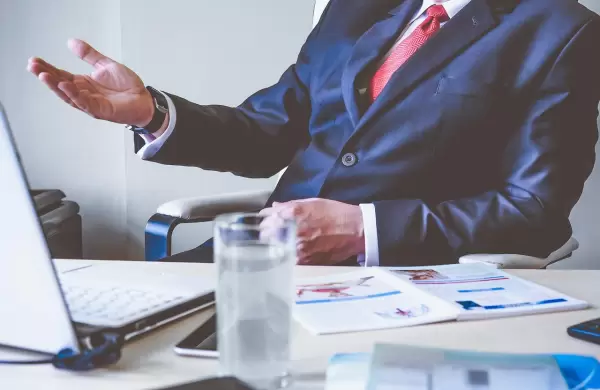 Diez maneras efectivas de negociar un aumento con su jefe