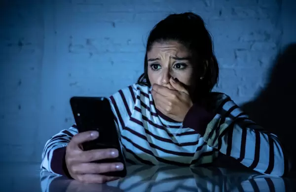 Qu es la "sextortion" y por qu es una ciberestafa