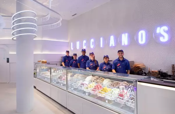 Tras abrir en EE.UU. y en Italia, la cadena marplatense de helados Lucciano's cortó cintas en España