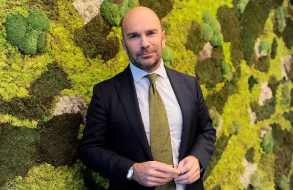 Abandonar a Ucrania a su suerte "sera un error histrico y una hipocresa", dice el embajador de la UE