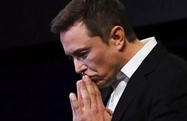 Elon Musk puso "en espera" la compra de Twitter y las acciones de la empresa se desplomaron