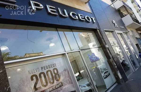 Por la investigacin contra Generacin Zoe de Leonardo Cositorto, allanaron una agencia oficial Peugeot