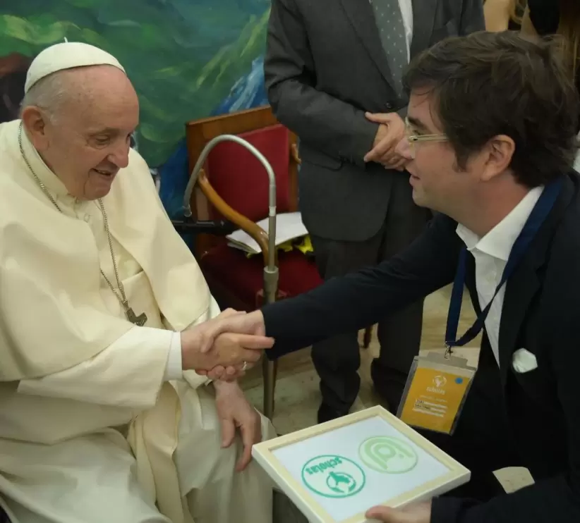 El argentino Santiago Siri estar detrs de los NFTs del Papa Francisco