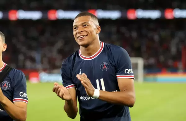 Kylian Mbapp se queda en el PSG, estas son las cifras del jugador