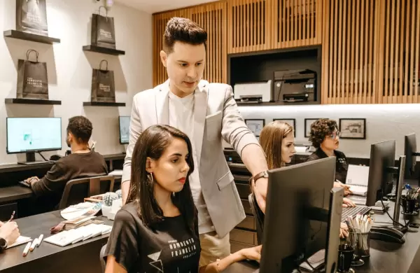 Decime qué edad tenés y te diré cómo te comportás en el mundo laboral