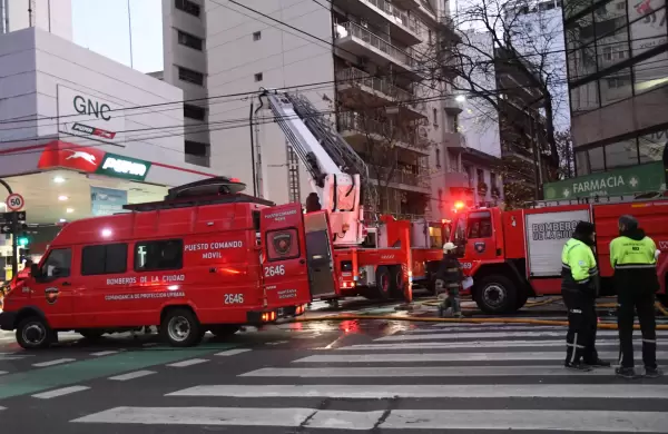 Tragedia en Recoleta: cinco fallecidos en el incendio en un edificio