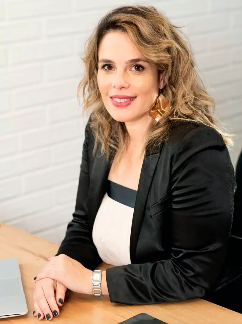 office style - loreal - mariana petrina - corporate affairs, engagement and sustainability director at l_oreal argentina