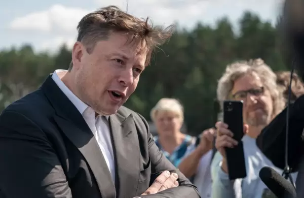 Fuera del "torbellino" Elon Musk: cmo le va realmente a Tesla en sus negocios