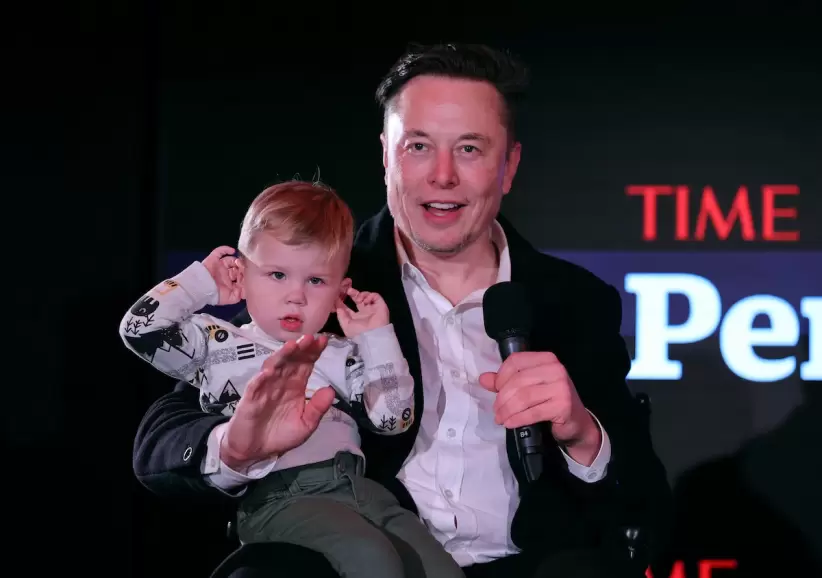 Elon Musk con hijos