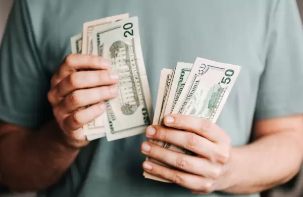 Cómo es la apuesta del Gobierno para evitar una corrida del dólar