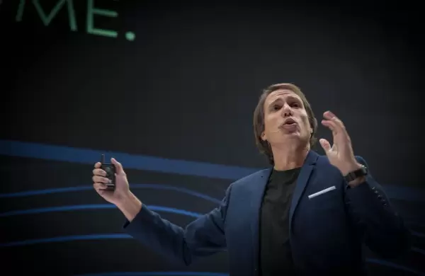 Compartió escenario con Barack Obama y revela el millonario negocio de las conferencias en América Latina