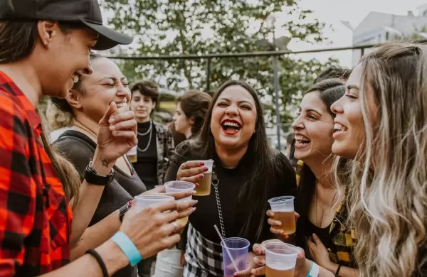 Con ms trabajos que interesados en trabajar, Europa vive su verano dionisaco antes del "invierno del descontento", donde todo puede ocurrir