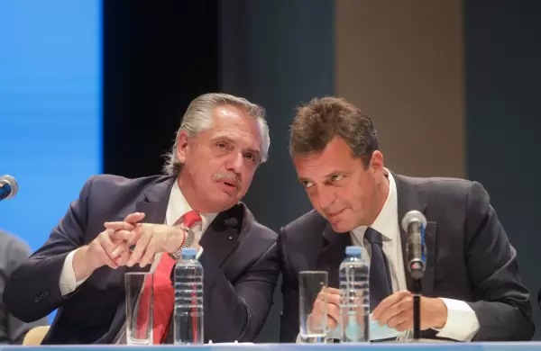 El escenario a 2023 es largusimo y la poltica baila en la cubierta del Titanic