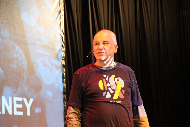 Secretos y desafíos del negocio de los medios según Aron Pilhofer, ex