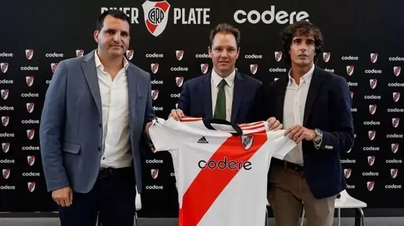 El lanzamiento de la camiseta de River Plate con Codere