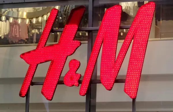 Sorpresiva alianza: Coto empez a vender una cpsula de H&M de verano