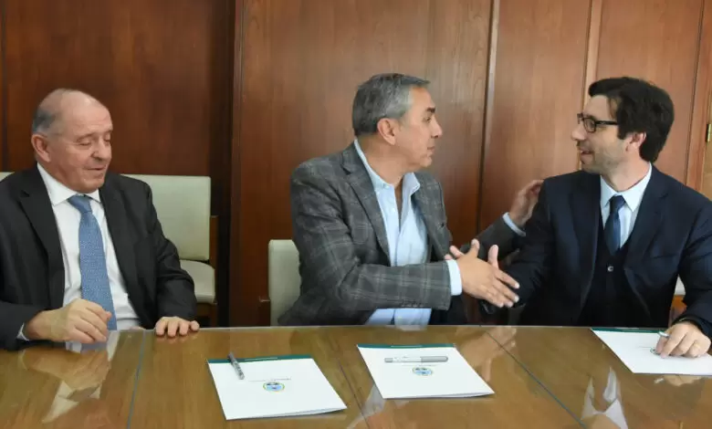Funcionarios de Mendoza y autoridades de BHG firmaron el acuerdo