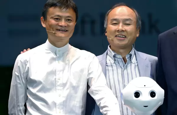 Jack Ma recibe un pual en la espalda a cambio de dinero