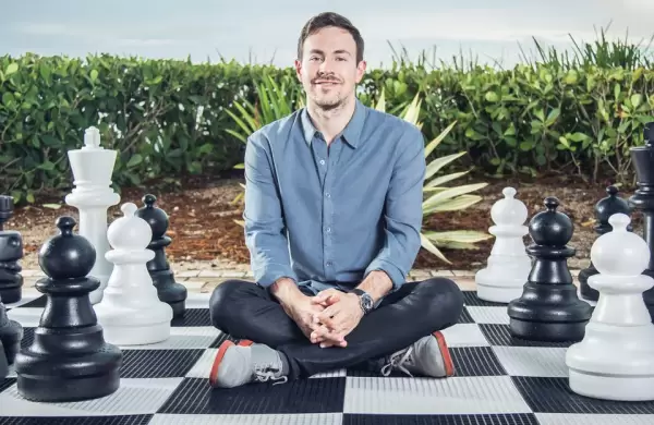 Cmo vender antes del derrumbe de una empresa y quedarse con 59 millones de dlares: As lo hizo Ryan Cohen