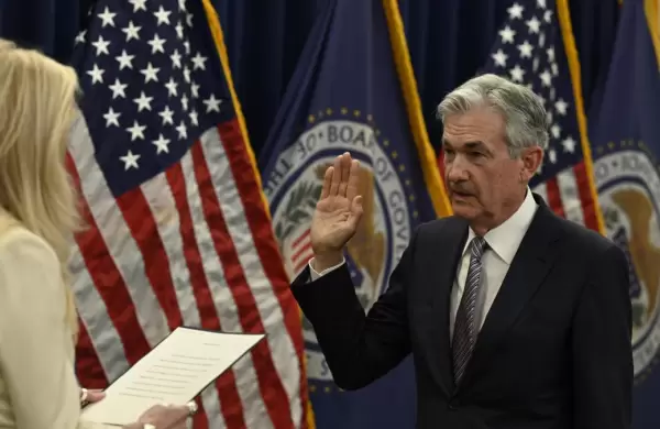 Heridos por el crypto crash, los crypto inversionistas ahora le rezan a Jerome Powell por buenas noticias