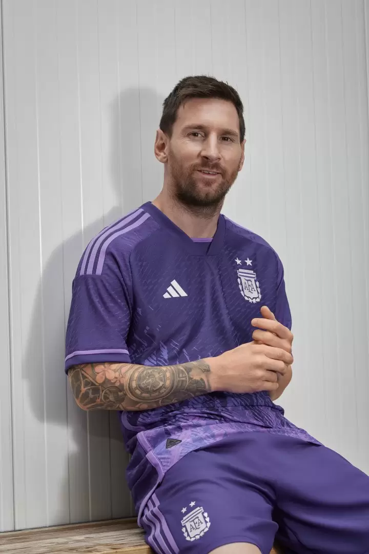 Argentina camiseta violeta
