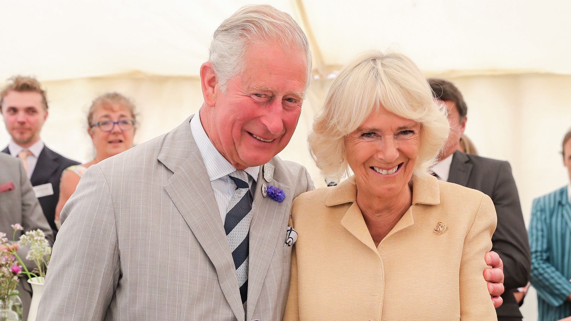 Carlos ahora es rey y Camilla Parker Bowles reina: así sigue la línea de sucesión de la monarquía británica - Forbes Argentina