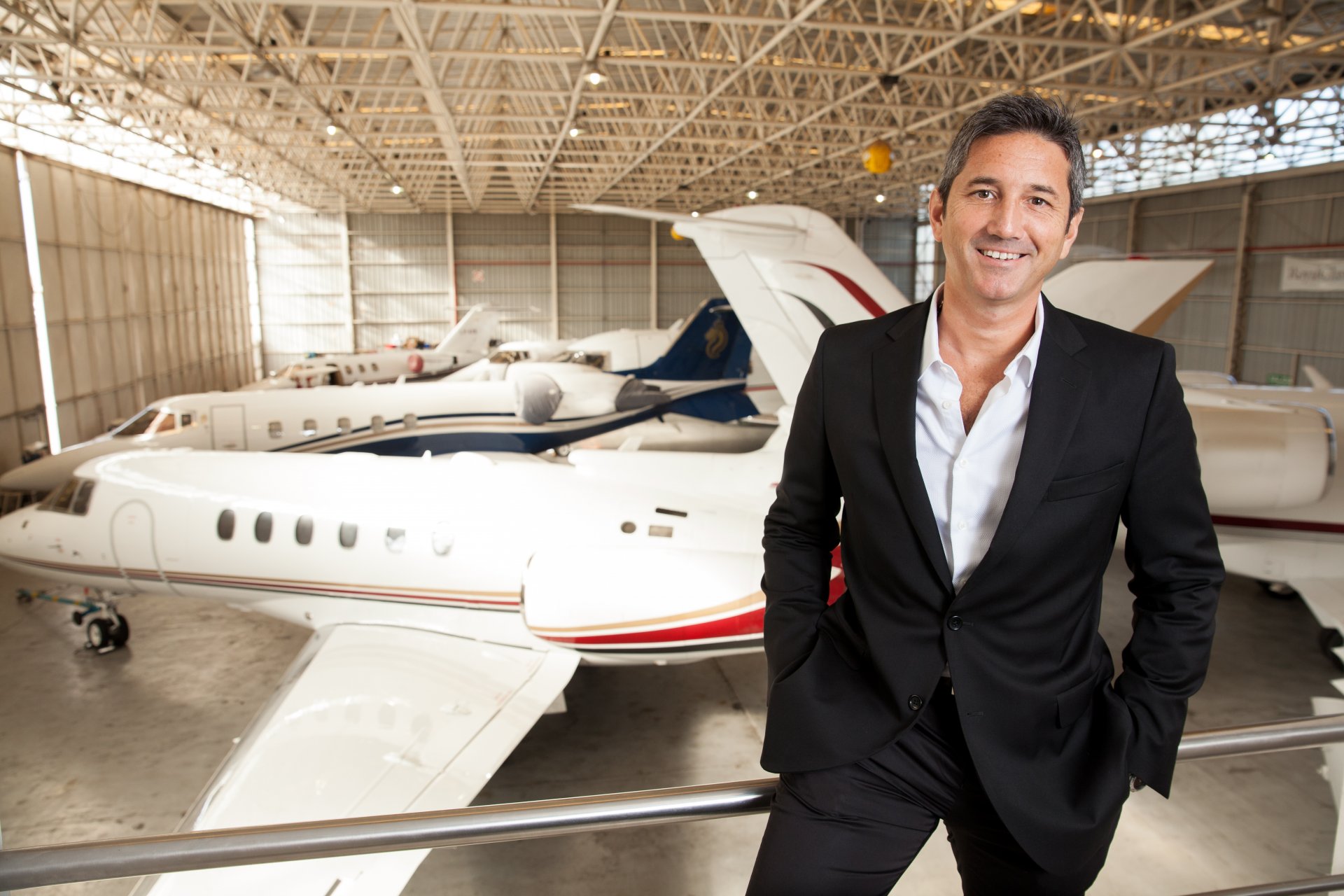 Miguel Livi, CEO of Royal Class, shares the secrets of private aviation, a record-breaking business