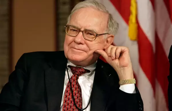 Tras el colapso tecnológico, la empresa de Warren Buffett entró al top de las más grandes de Estados Unidos
