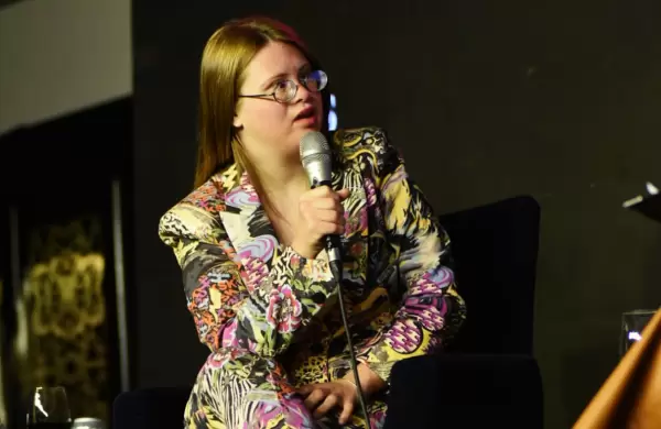 Quién es Jacinta Martínez Ranceze, la nadadora argentina que conquistó a Disney