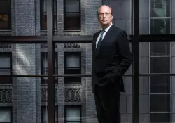 Cunto gan Larry Fink, el CEO de BlacRock, por la venta del 7 por ciento de las acciones que posea