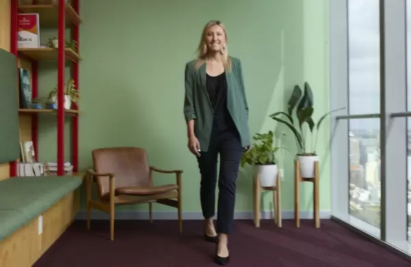 Agustina Fainguersch, directora general de Meta, en la nueva edición de Forbes