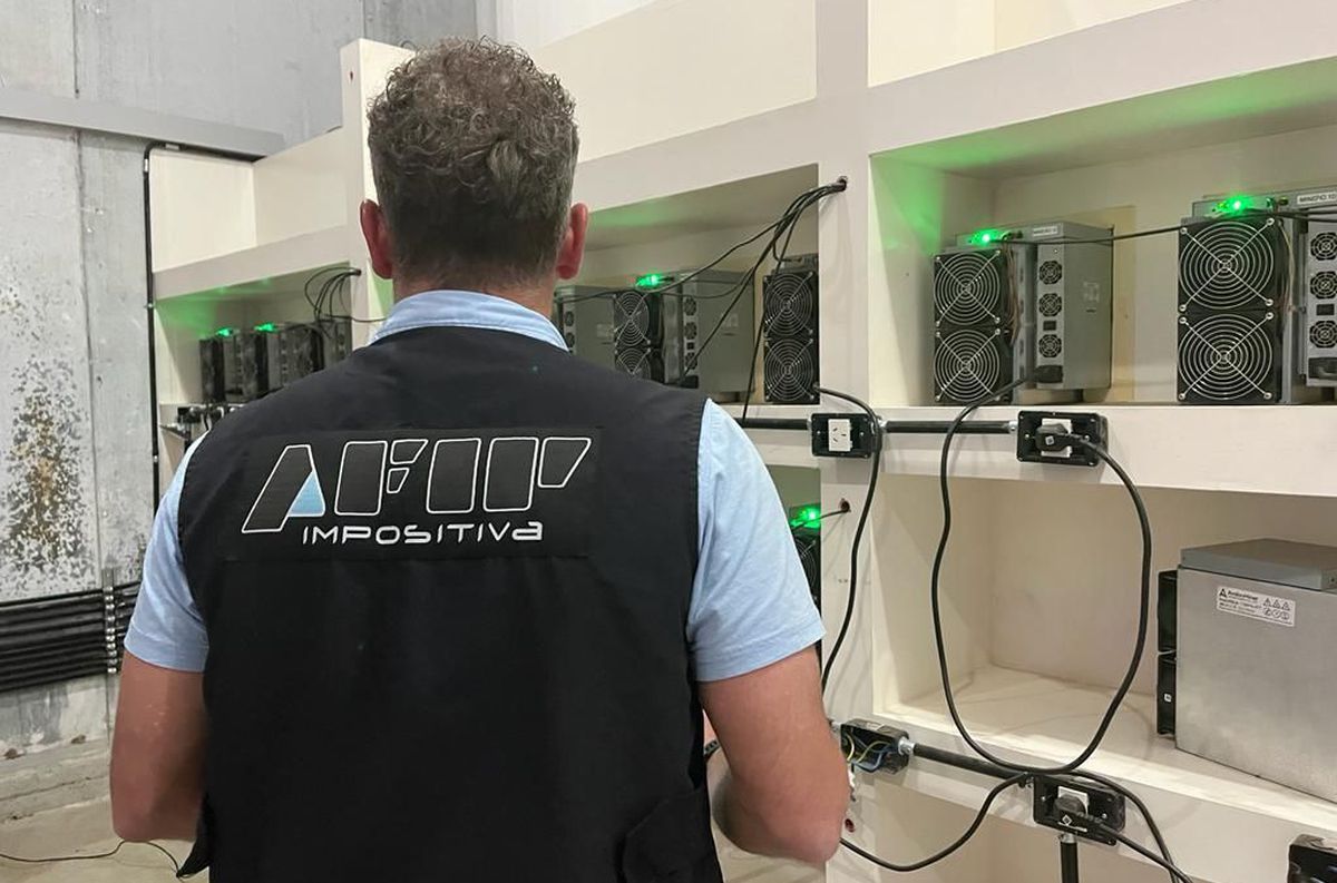 AFIP endurece controles a granjas crypto: cómo estar en regla para minar  según un experto del sector - Forbes Argentina