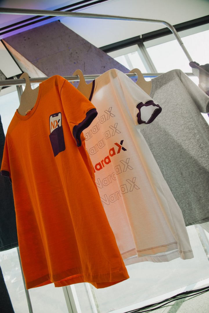 Naranja X presents a collection of clothing regardless of gender for its experience and sales team