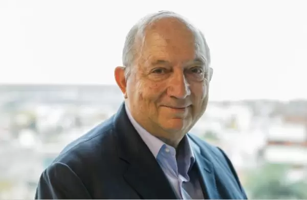 "Talento para identificar talentos": Un día en la vida de Ricardo Bäcker, el decano de los headhunters argentinos