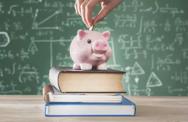 Cmo los profesores pueden incluir la educacin financiera en las escuelas