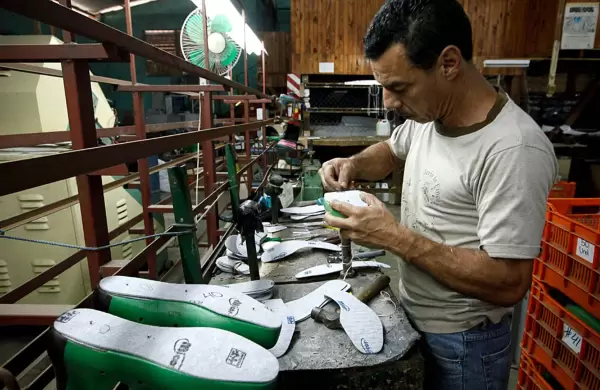 Se reanuda la discusión del proyecto para reducir la jornada laboral