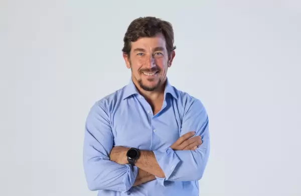 El CEO del banco digital Openbank explica por qué apuestan por una sucursal física
