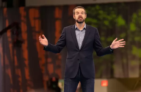 Ryan Nichols, vicepresidente de Salesforce: "Trabajar en un Contact Center es la mejor manera de entender los problemas de los clientes"