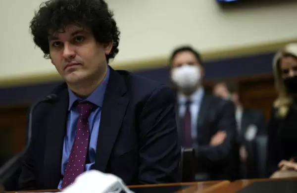 Exclusivo Forbes: la defensa legal de Sam Bankman-Fried se financia con dinero de Alameda que le regaló a su padre