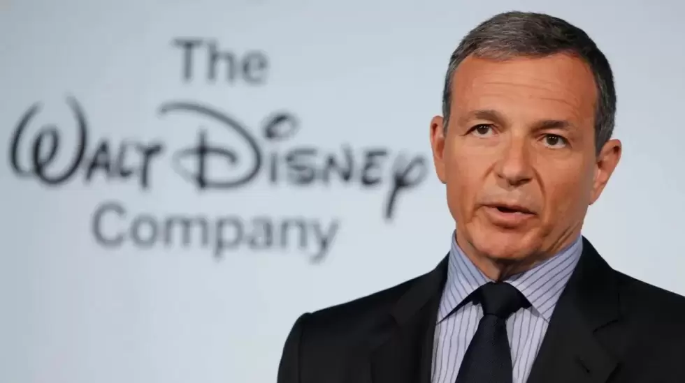 Bob Iger, CEO de Disney, habl sobre los rumores fuertes de una fusin con Apple