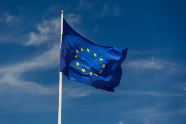 Bandera Unión Europea. Fuente: Wikimedia Commons.